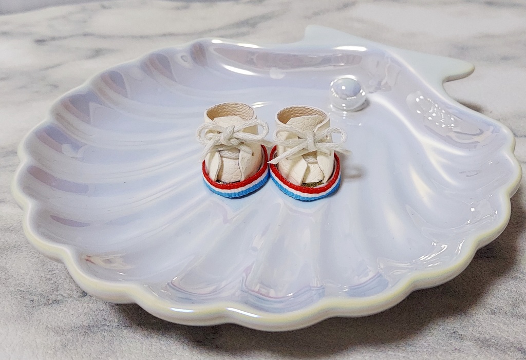 ホワイトスニーカー