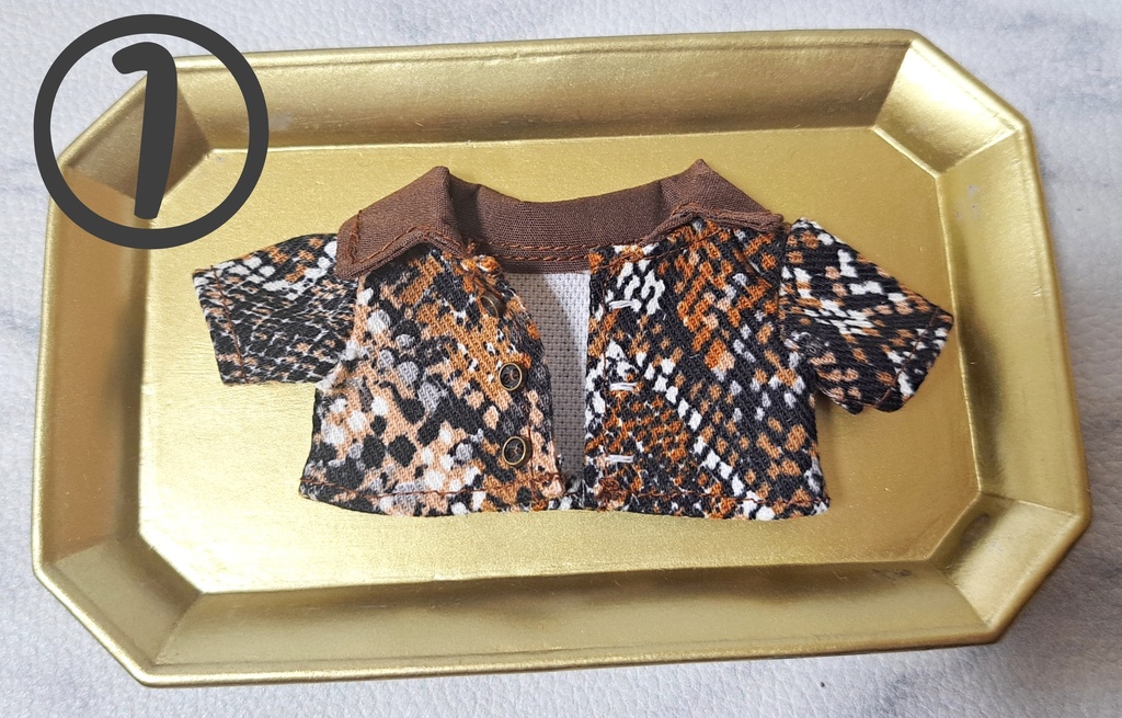 【13cm】前開き柄シャツ