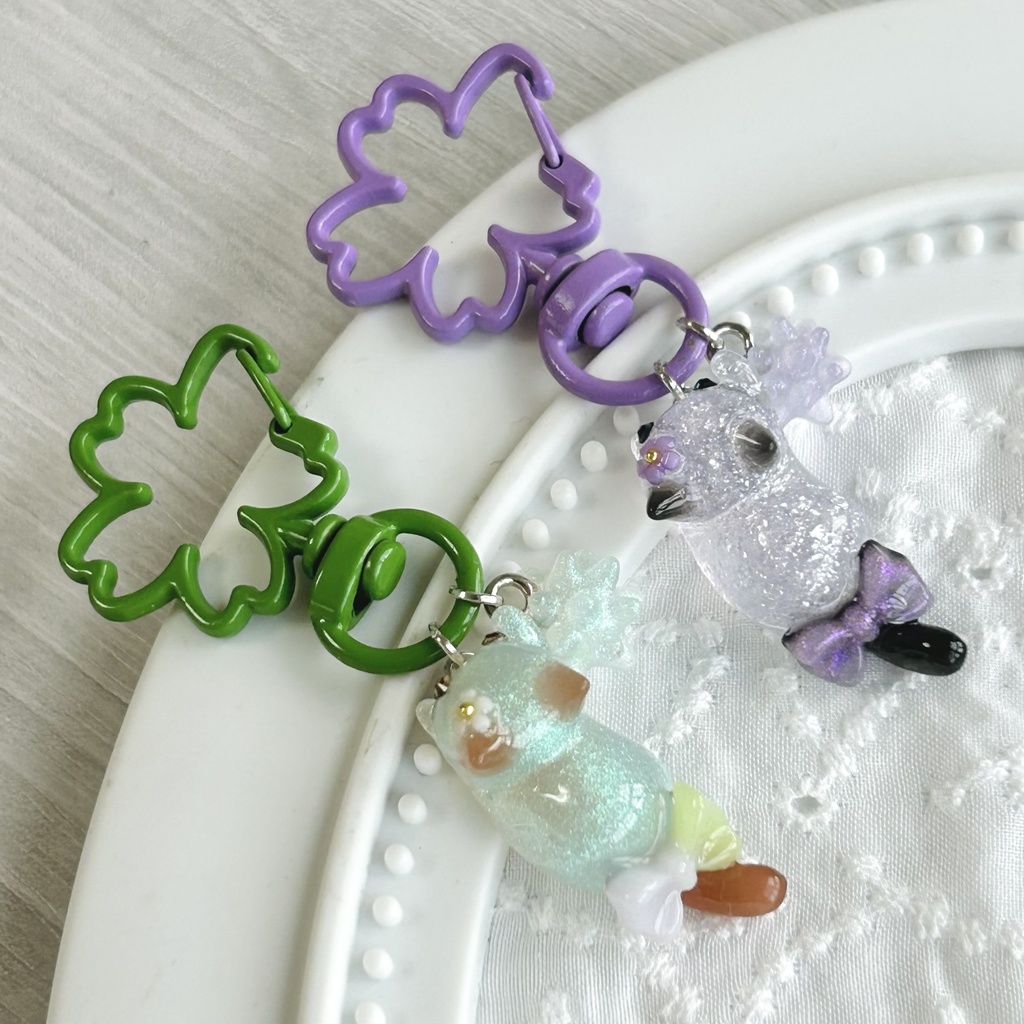 お花にゃんことこんぺいとうのキーホルダー