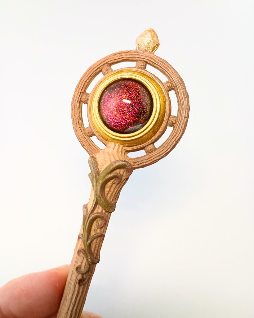 角度によって魔石の色が変わる✨不思議な魔法の杖【はじまりの杖】
