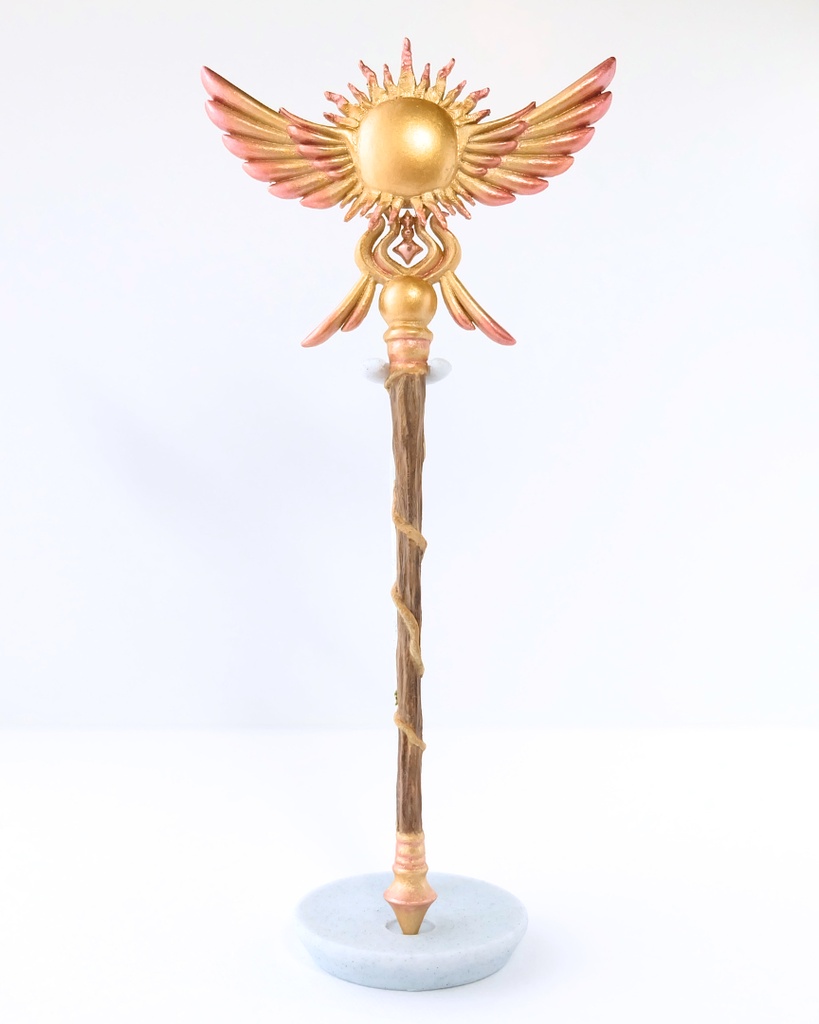 アンティーク調🌞上品なゴールド色と２種の魔石輝く魔法の杖【太陽の杖】