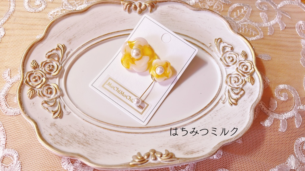 【匿名通販】お花ピアス