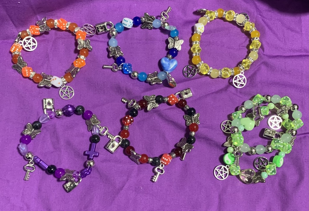 ビーズブレスレット