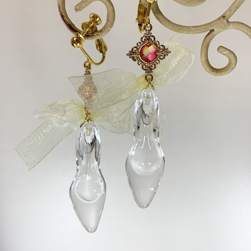 大幅お値下げ!!シンデレラジュエリー ガラスの靴 ピアス アクセサリー