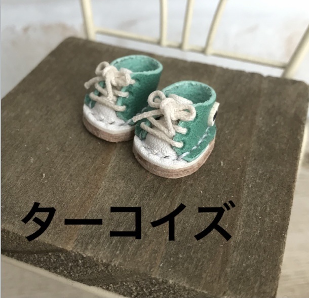 ねんどろいどどーるサイズ スニーカー