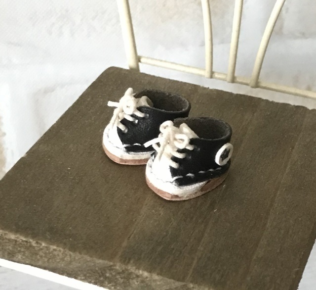 ねんどろいどどーるサイズ スニーカー