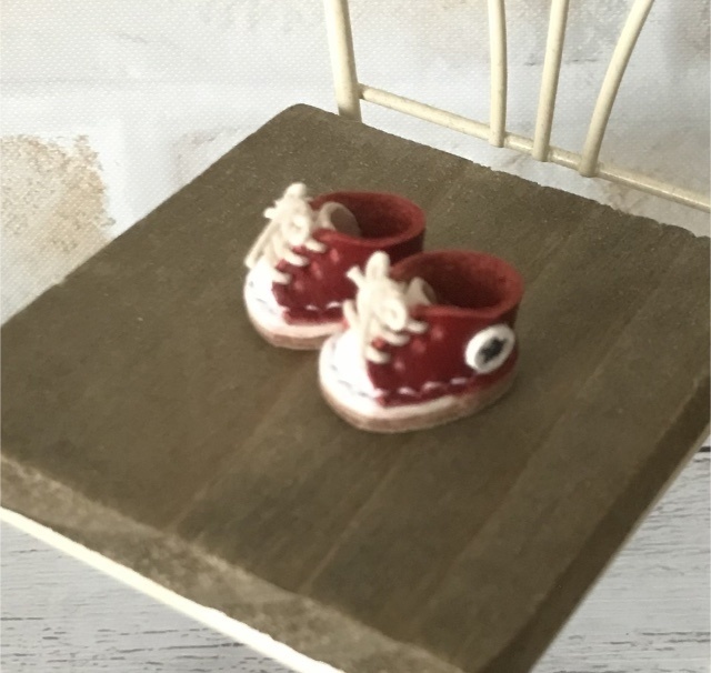 ねんどろいどどーるサイズ スニーカー