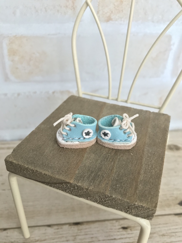 ねんどろいどどーるサイズ スニーカー