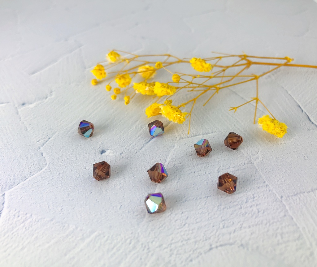 ティーリケイメージピアス