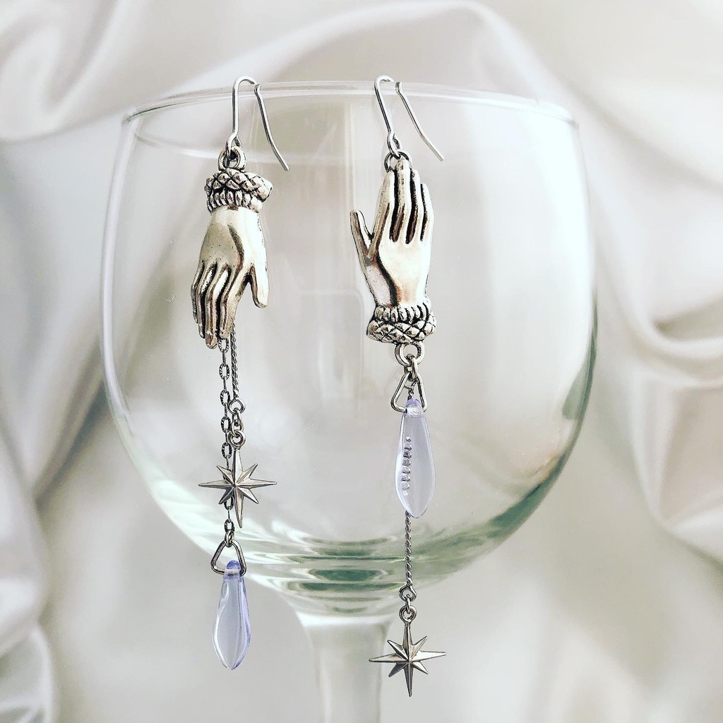 魂の双子 ニコラウスイメージピアス