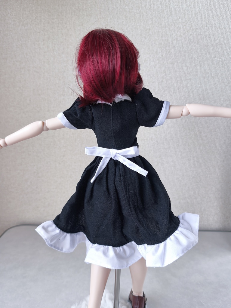 モノクロームのメイド服(MDD用S,L胸、もち足対応)