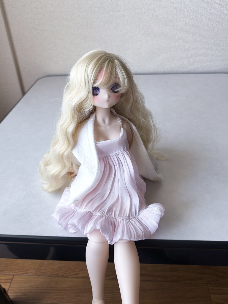 白いカーディガンとピンクのワンピースセット(MDD用L胸もち足)