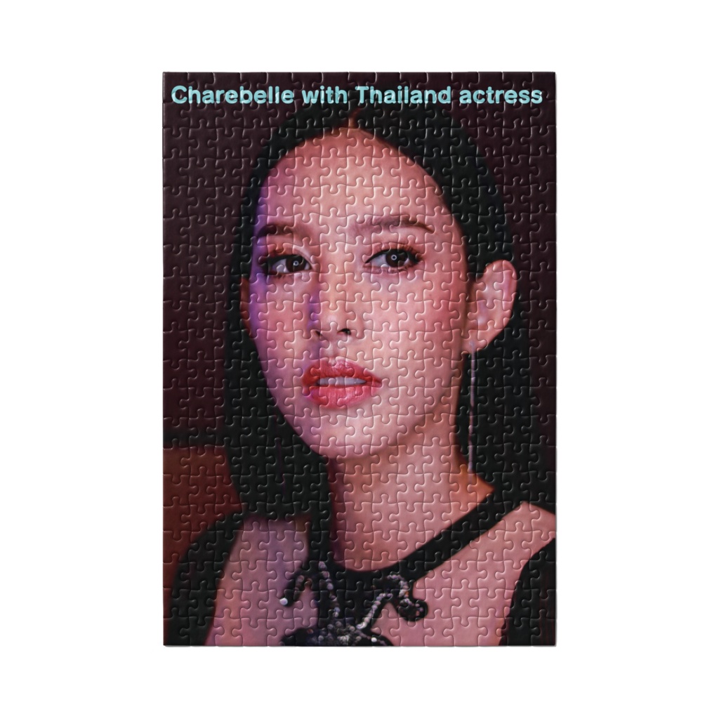 タイの人気女優”チューベル”・ララリン・テジャサ・ウェークス puzzle