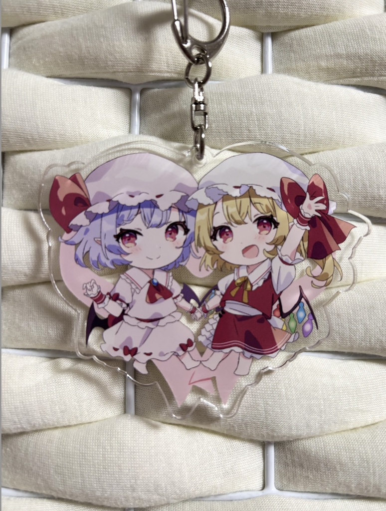 レミフラアクリルキーホルダー