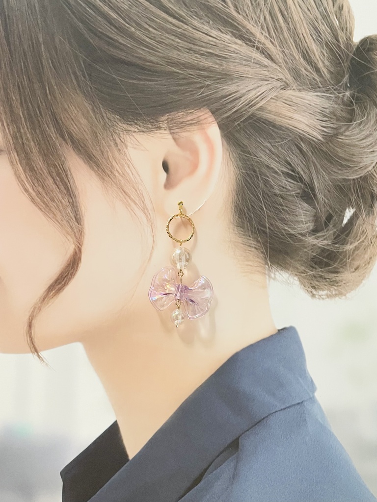 リボンピアス