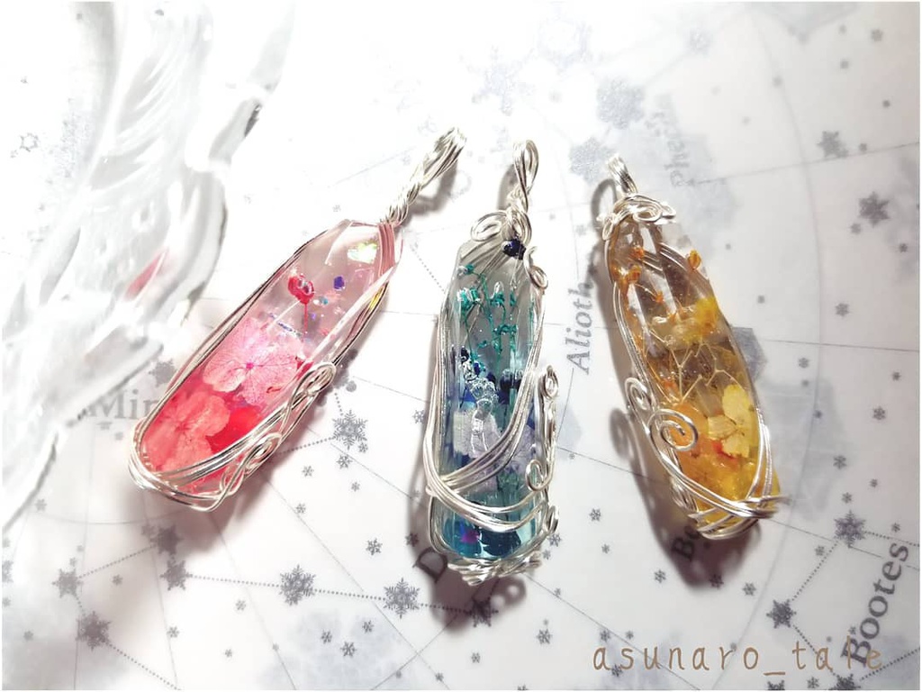 ハーバリウム風鉱石ネックレス