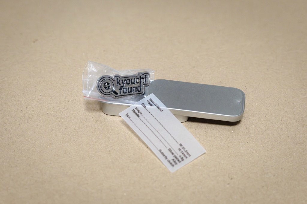pins_01_ロゴ_silver