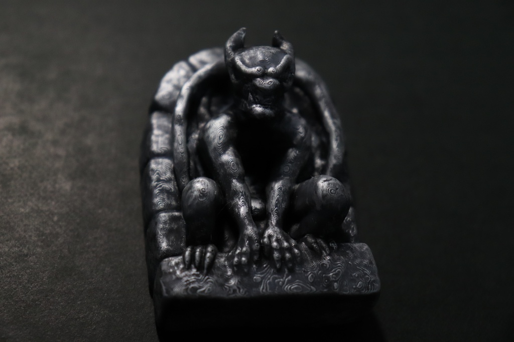 手乗りガーゴイル シルバーエディション