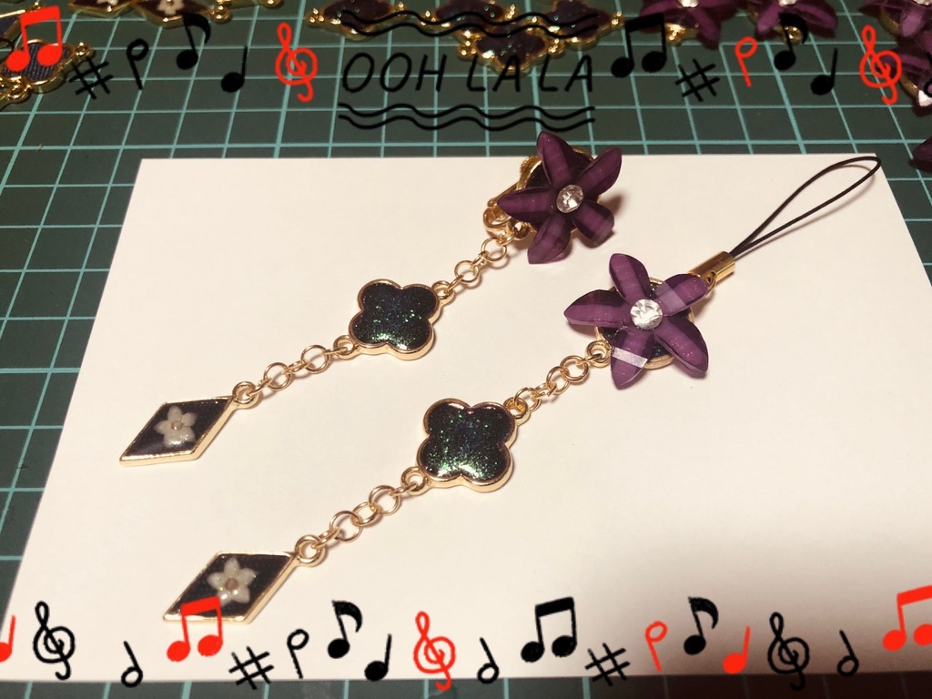 小紫の耳飾り【イヤリング・ストラップ】