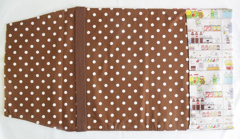 B5サイズブックカバー 猫と棚