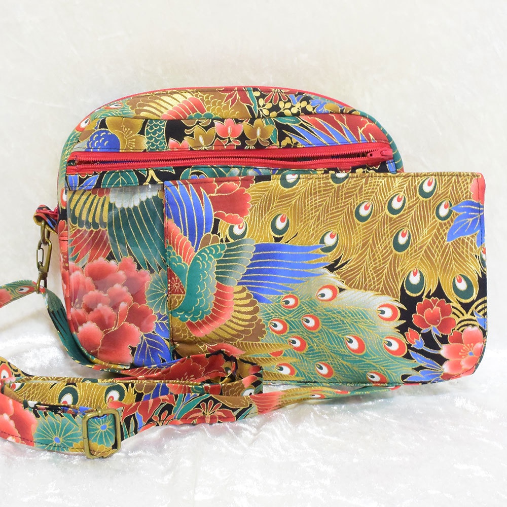 痛バッグショルダー 孔雀