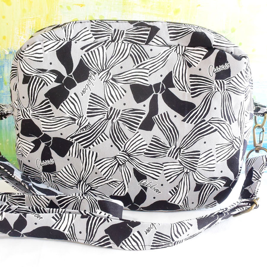 ぬいぐるみ用ショルダーバッグ りぼん