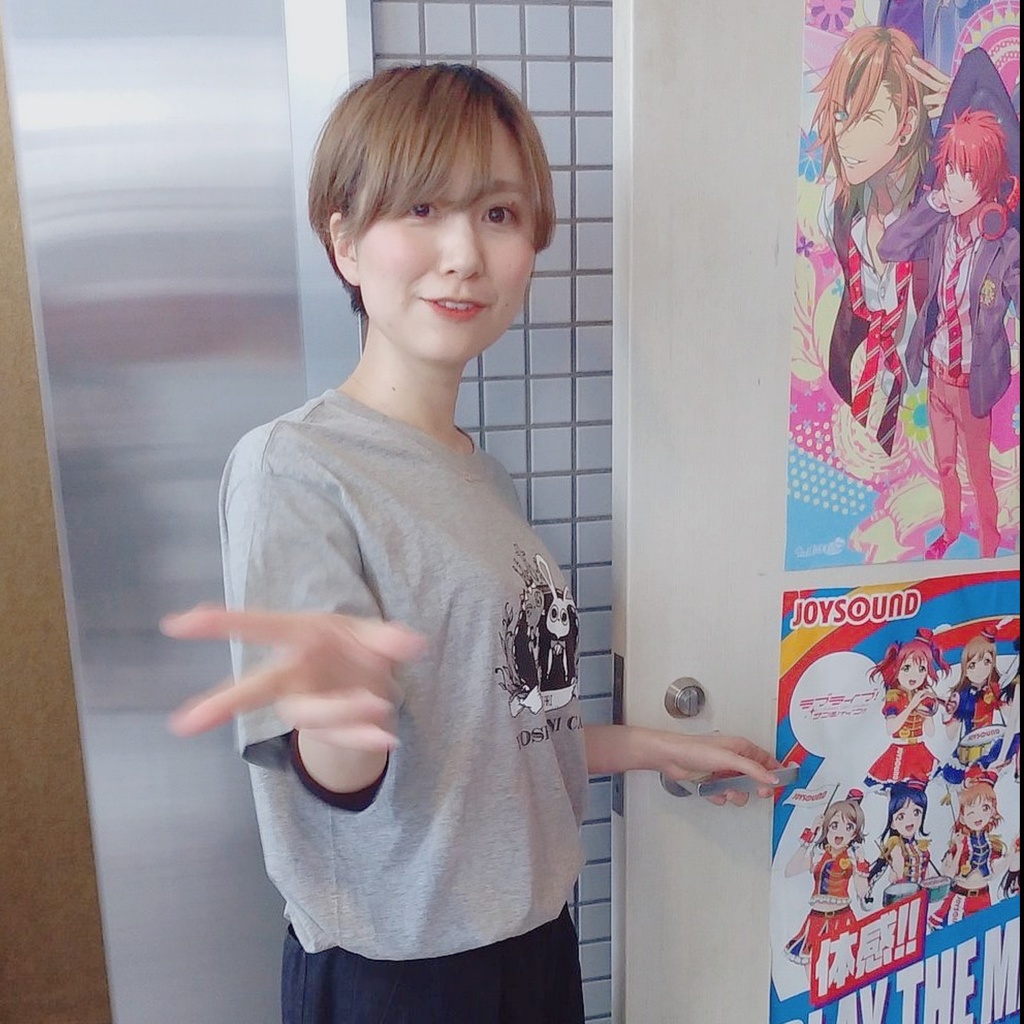 YOSHINANI Tシャツ