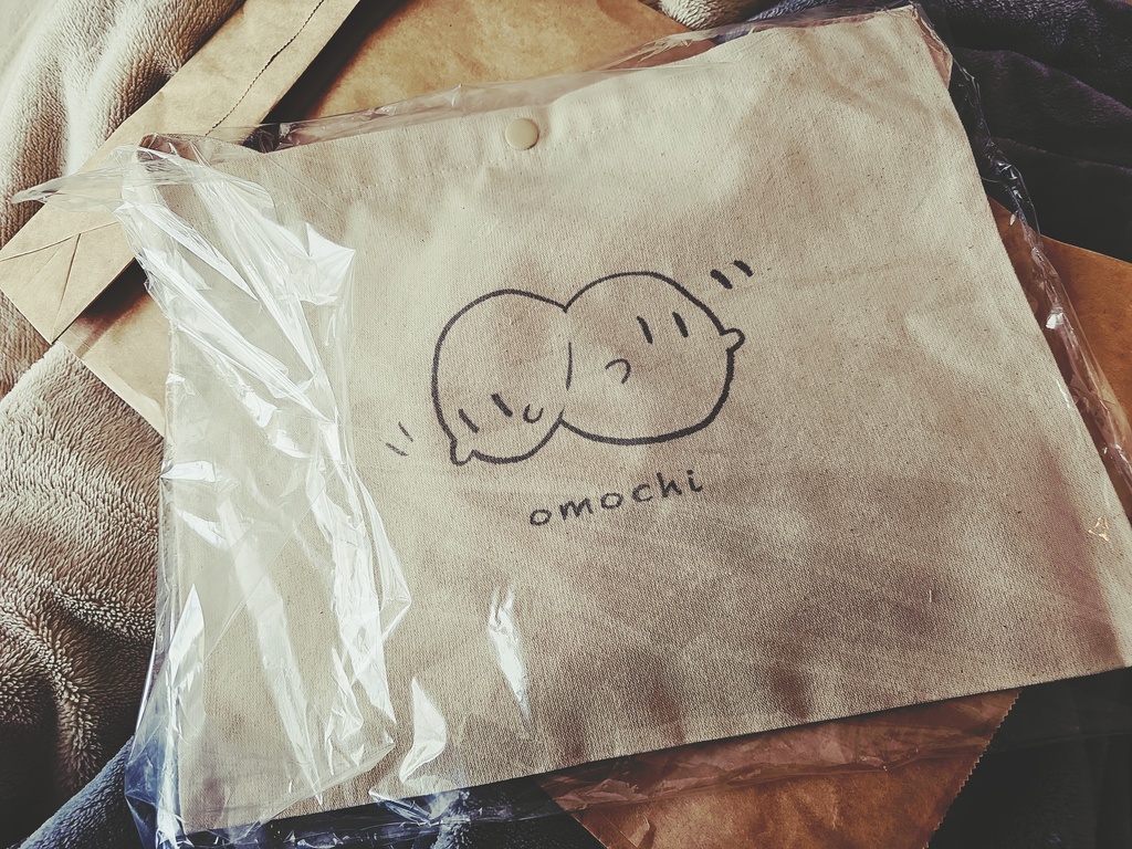 omochiサコッシュ