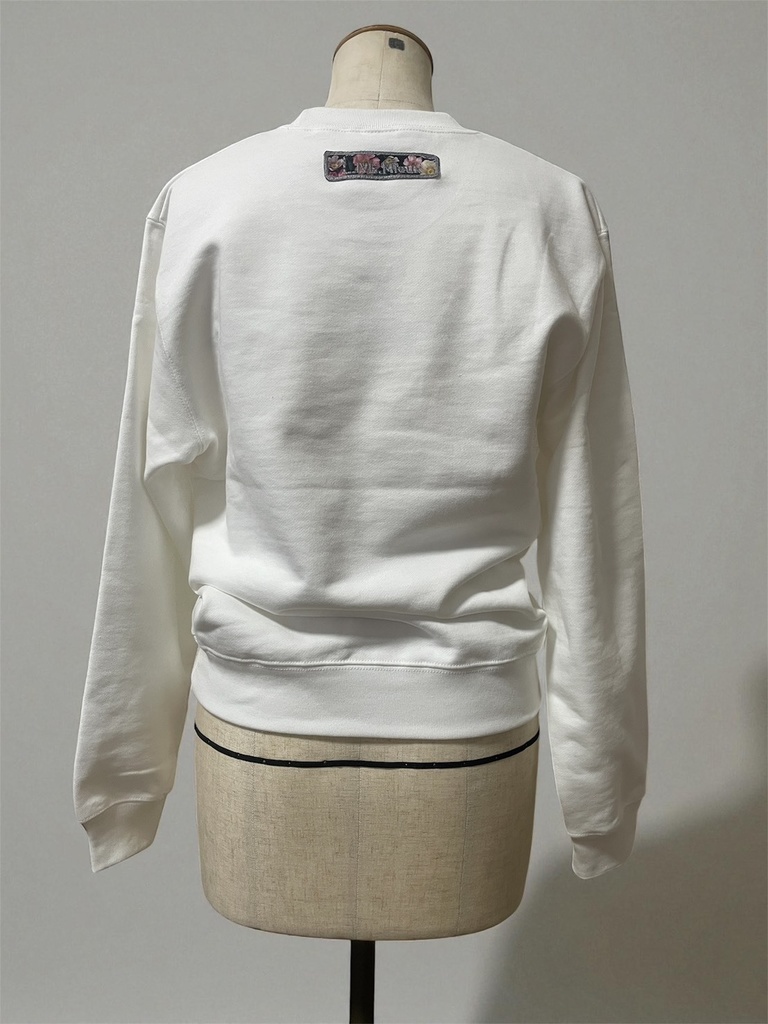 【LIVE.Mieux】刺繍スウェットトップス【WHITE】