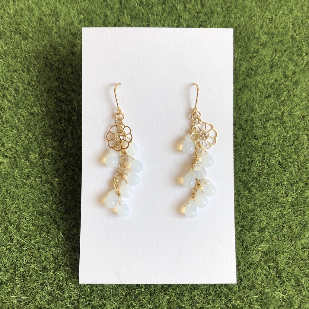 ペルールイメージピアス