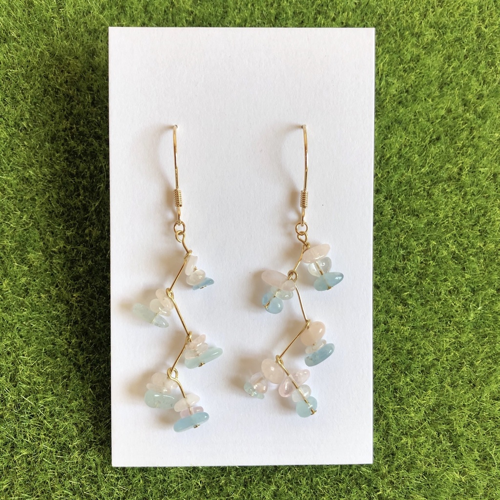 パユイメージピアス