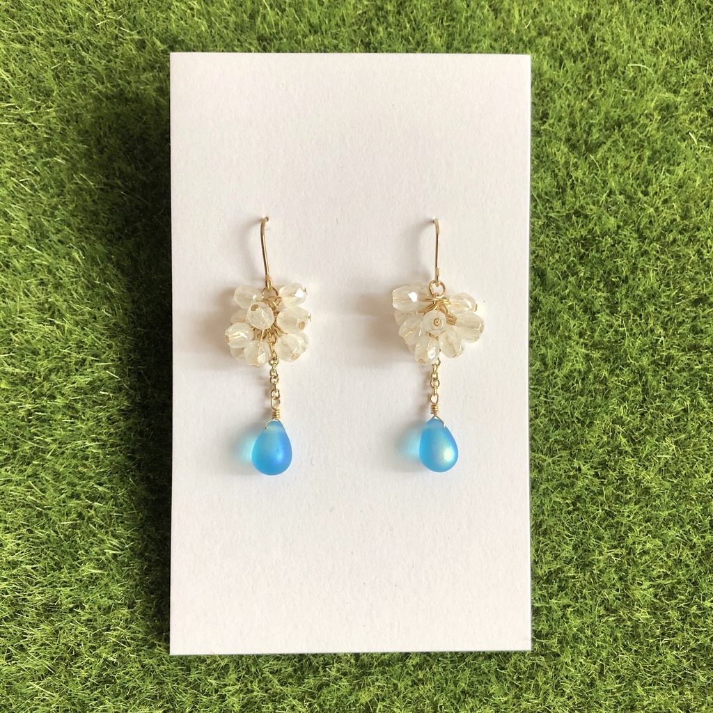 キッケルイメージピアス