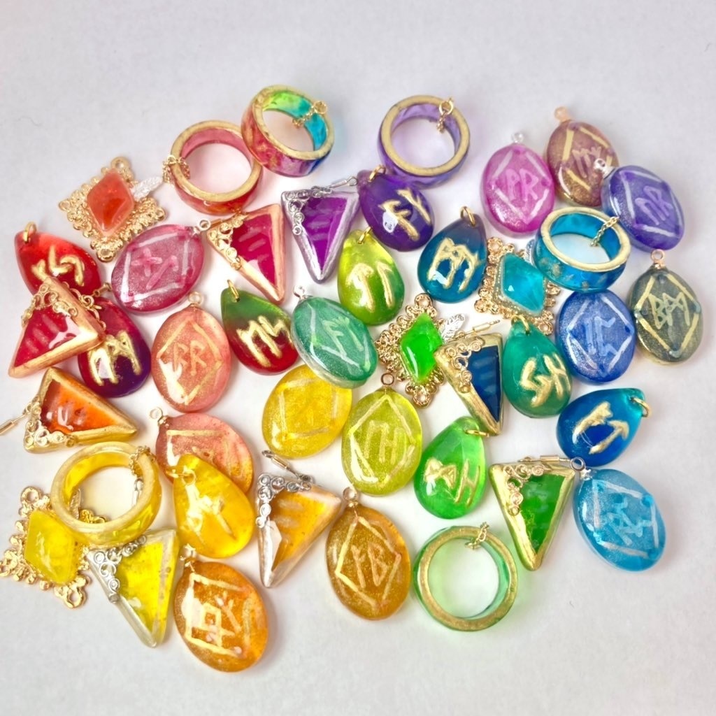 お好みルーンモチーフアクセサリー