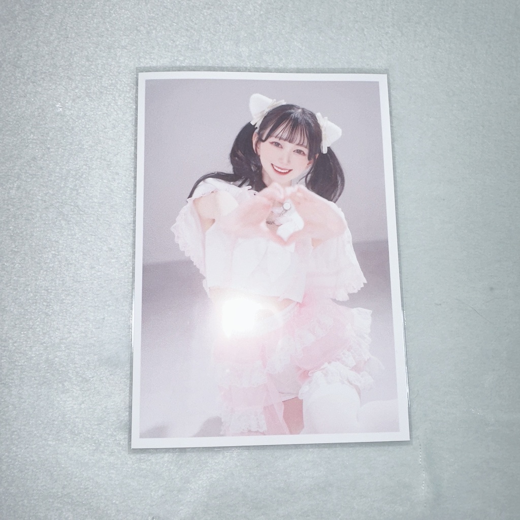 宮本なるブロマイド上半身