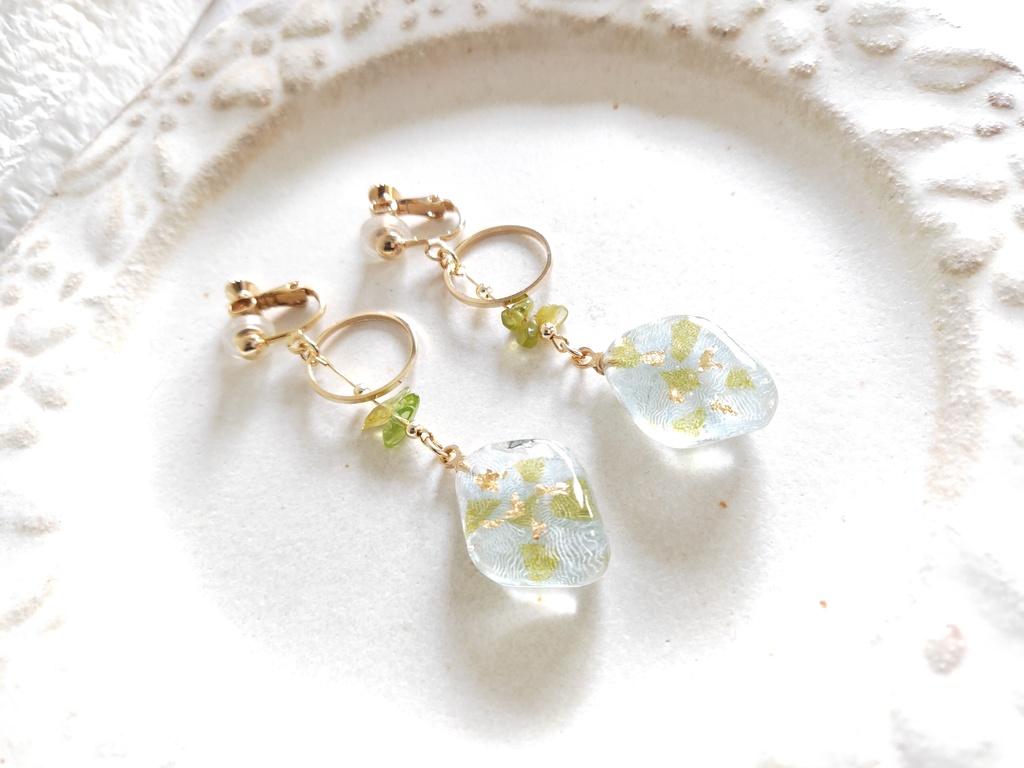 【オリジナル】新緑　耳飾り　イヤリング/ピアス