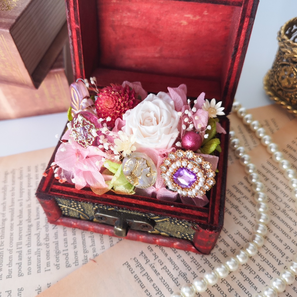 フラワーアレンジメント🌸Sサイズ〜ホワイトローズ〜