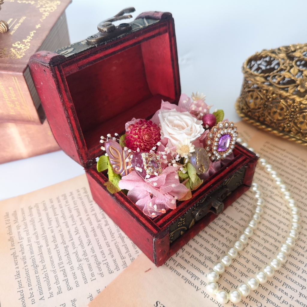 フラワーアレンジメント🌸Sサイズ〜ホワイトローズ〜