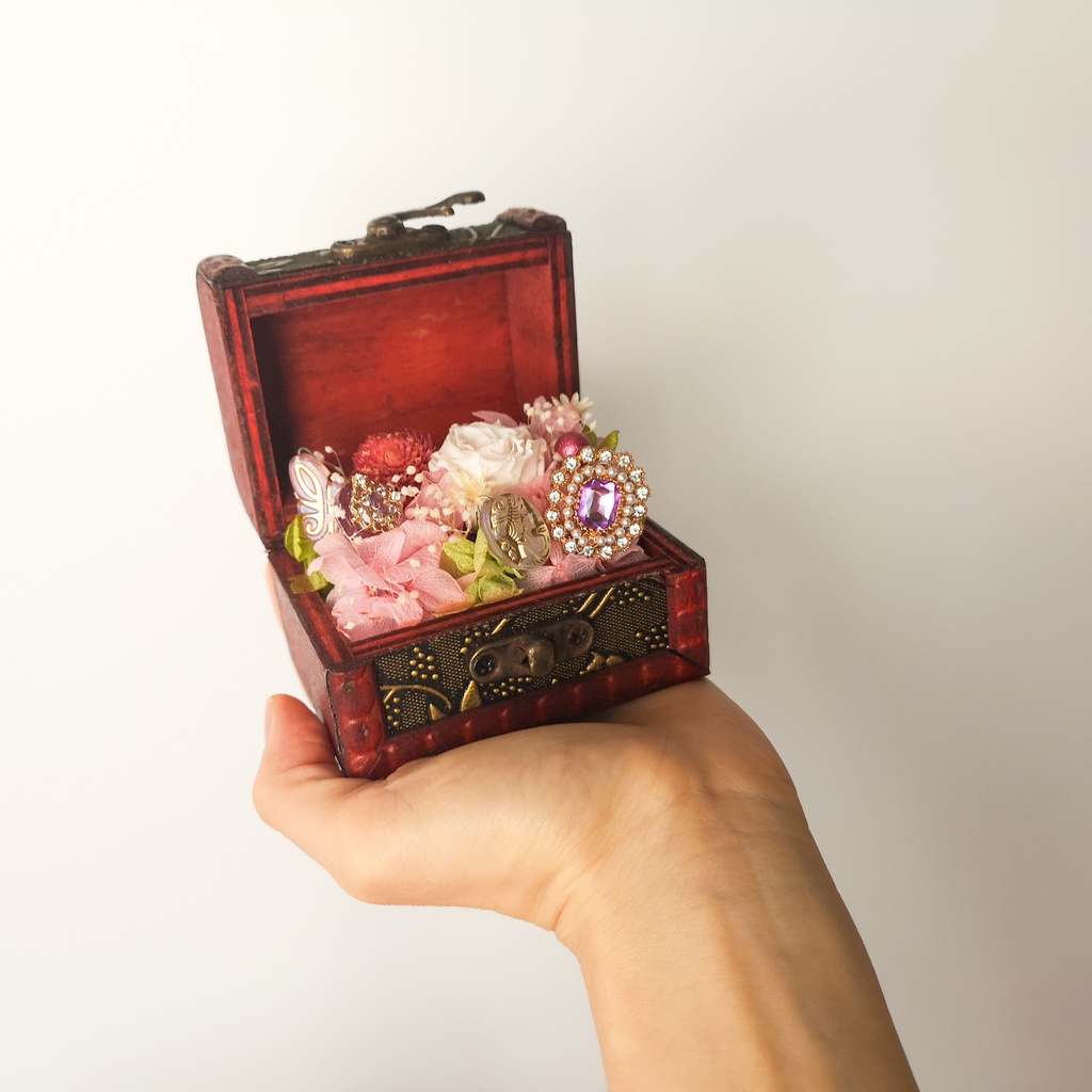 フラワーアレンジメント🌸Sサイズ〜ホワイトローズ〜