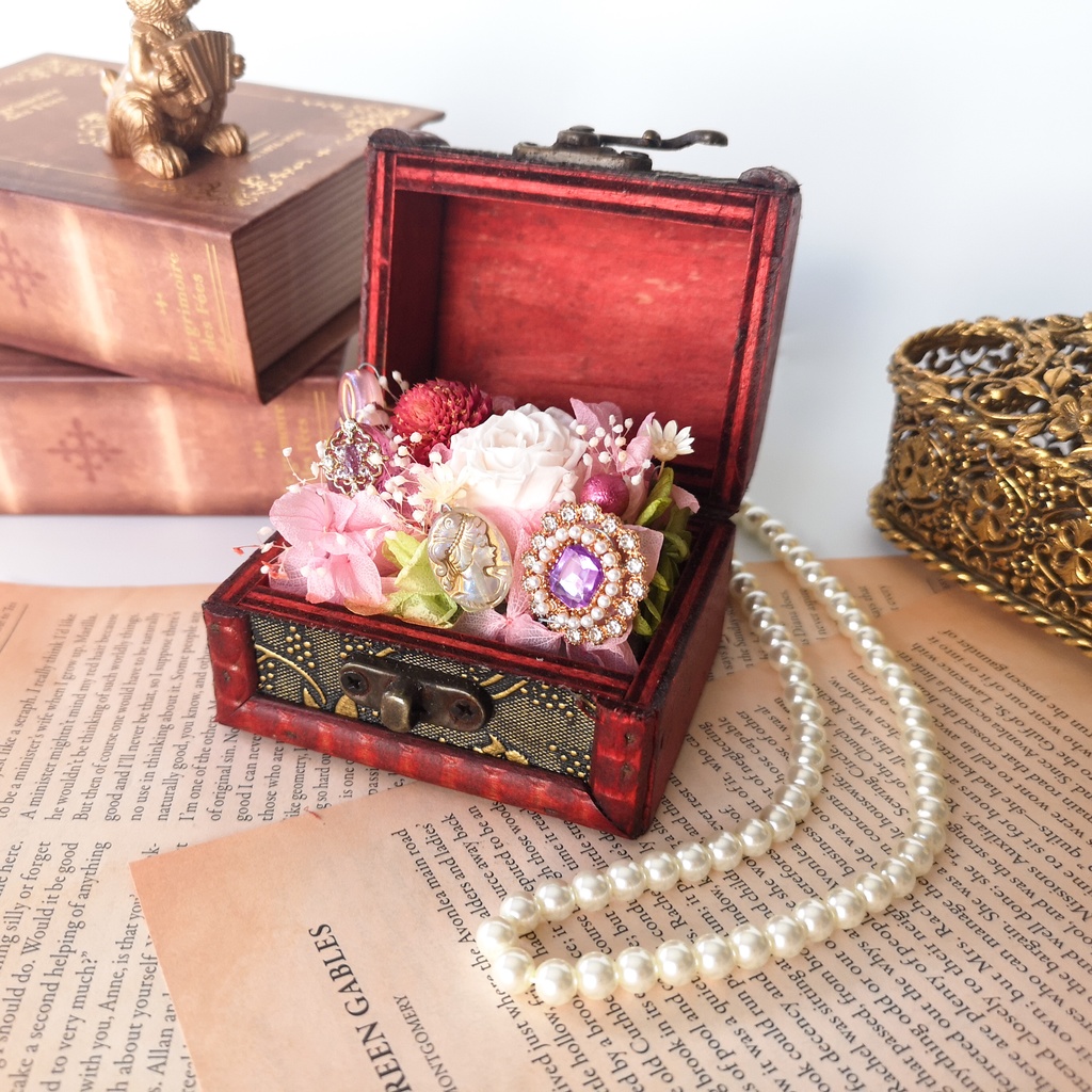 フラワーアレンジメント🌸Sサイズ〜ホワイトローズ〜