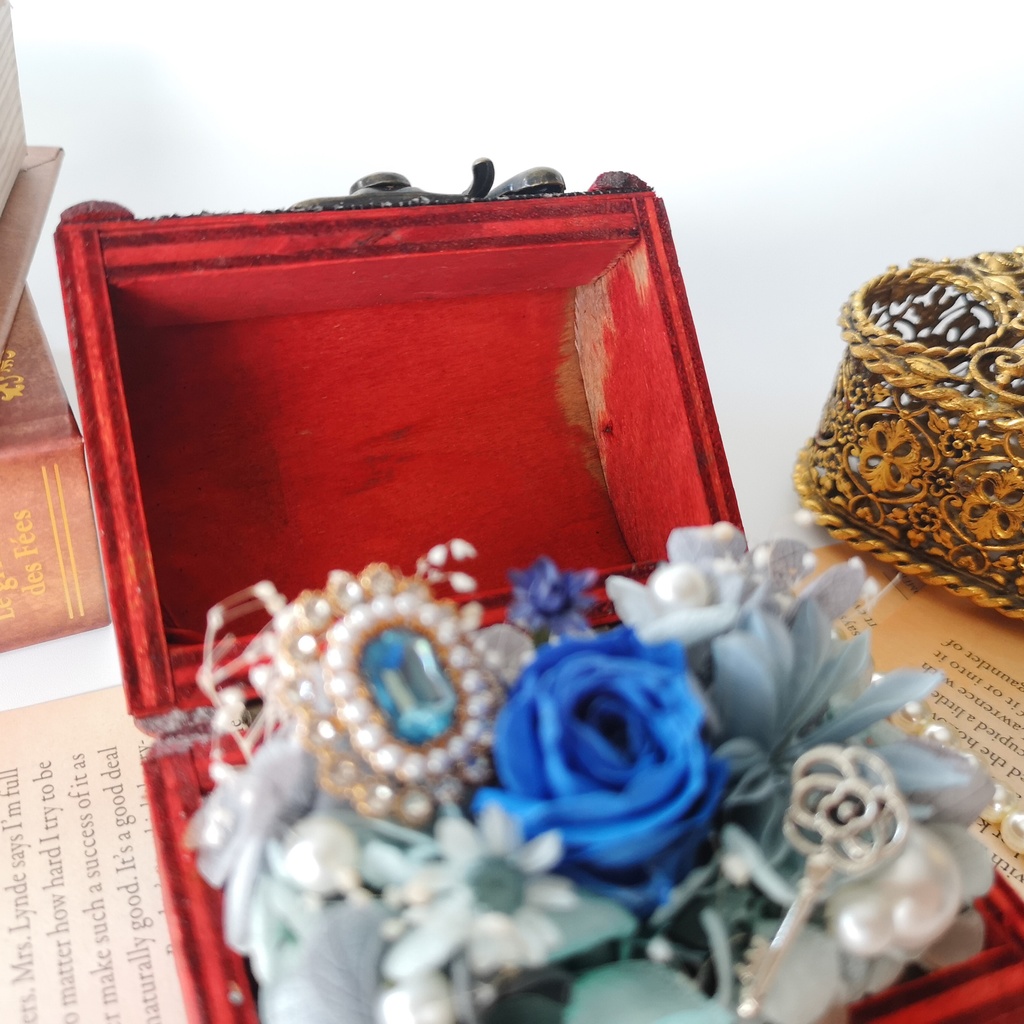 フラワーアレンジメント🌸Sサイズ〜ブルーローズ〜