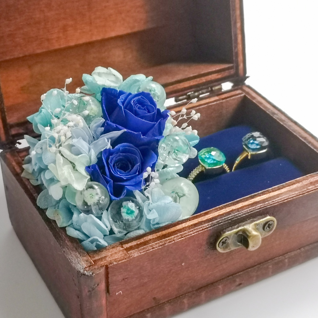 リングピロー・リングケース💍Mサイズ 〜海泡の宝箱 ― 青薔薇と紫陽花のフラワージュエリーボックス〜