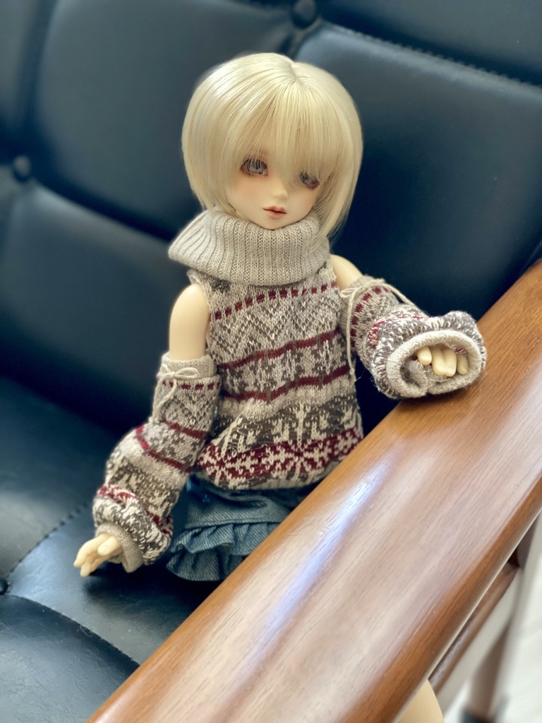 肩だしニット＆ジーンズキュロットセット