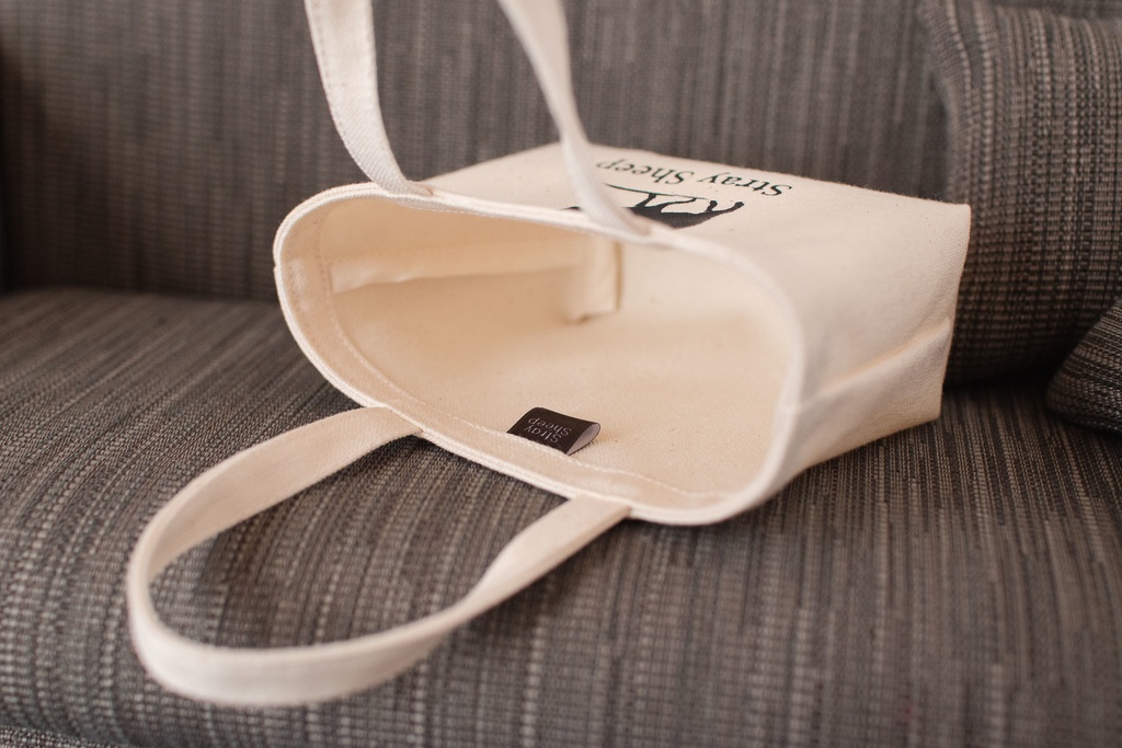 〈SD〜SD17〉ロゴトートバッグ