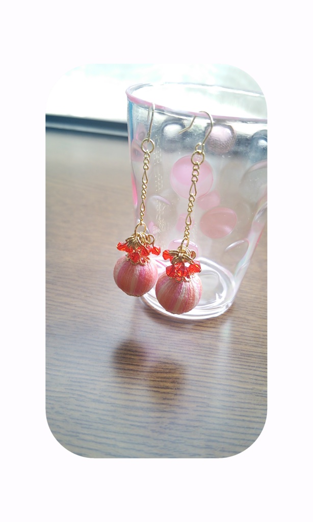 ブラッドグレープフルーツのピアス/イヤリング