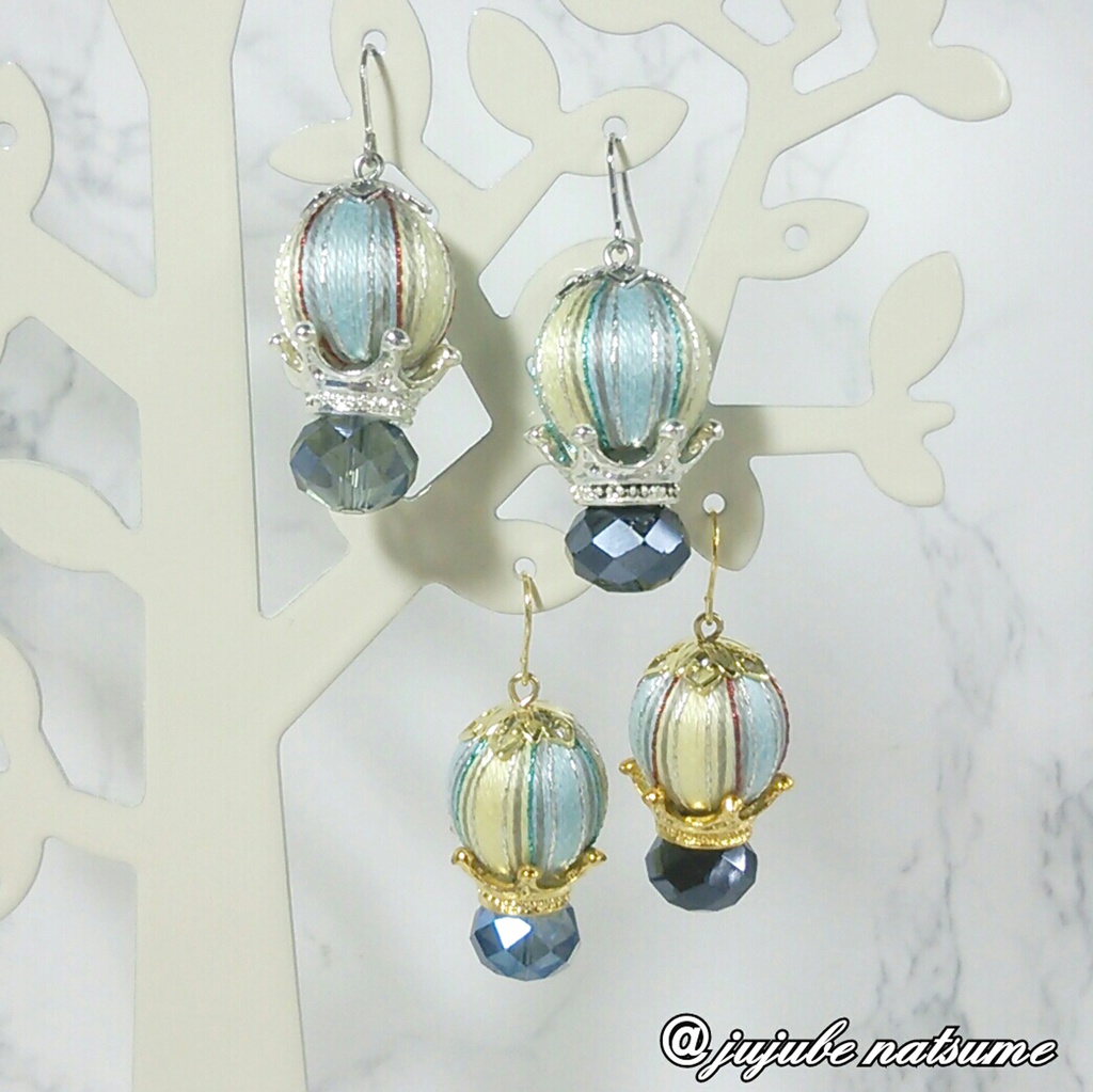 【送料無料!】バルーン王冠 銀色 耳飾り