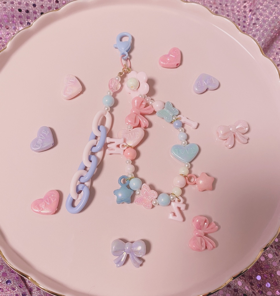 ♡イニシャル入りビーズストラップ♡【泉】