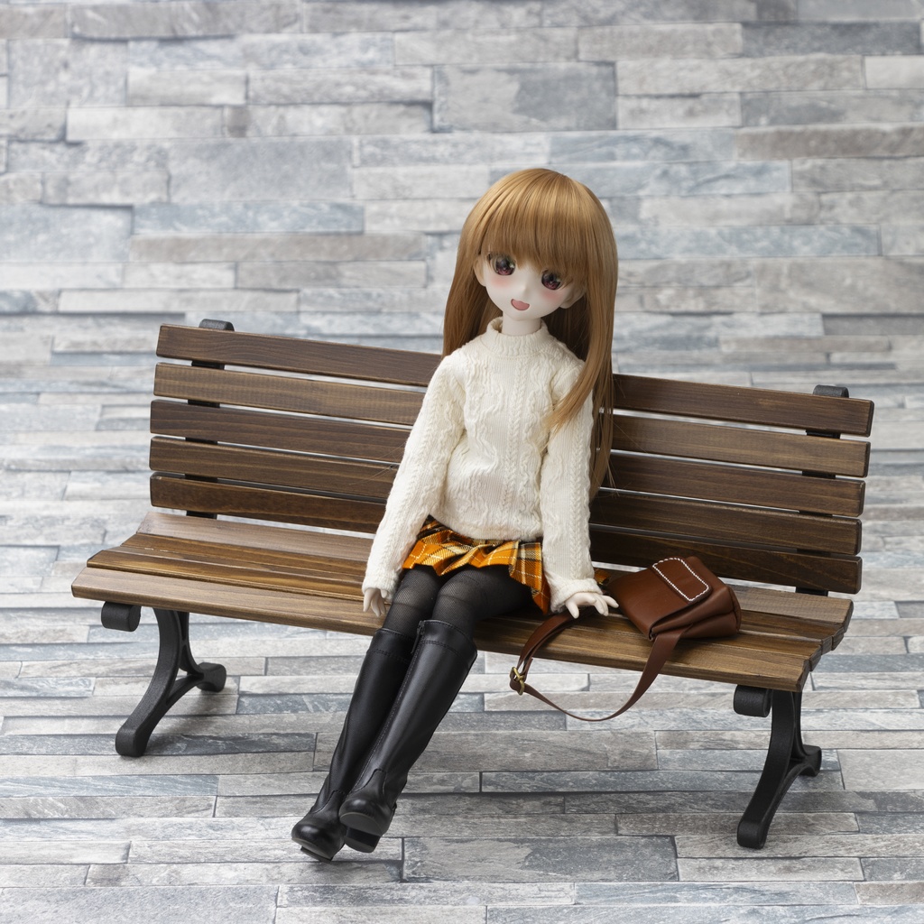 1/4ドールサイズ公園のベンチ45cm