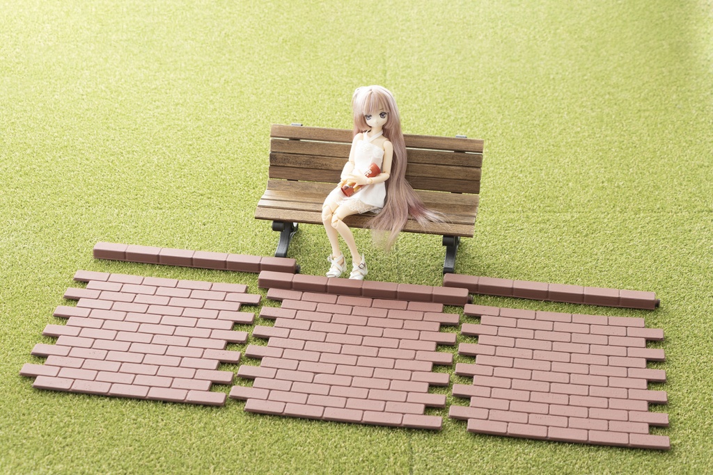 1/6 ドールサイズ「公園のベンチとレンガ道路」セット