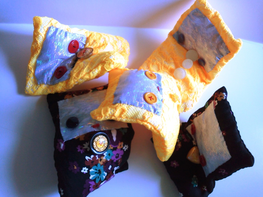 【自家通販/送料別】一点もののぬいぐるみ(布団かぶせ、トリハダサン)