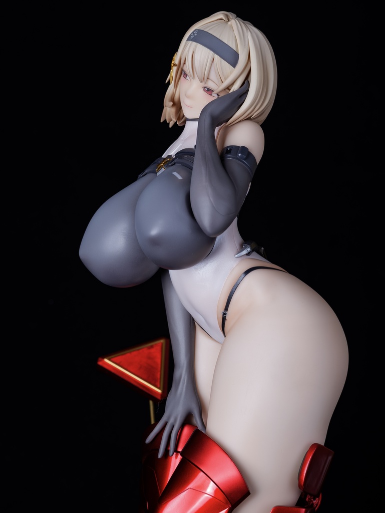 レッドシューズ1/4or7スケールガレージキット